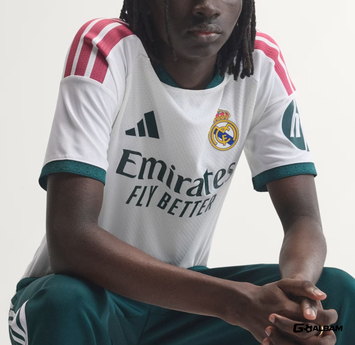 Real Madrid Domicile 26/27 - vue de dos